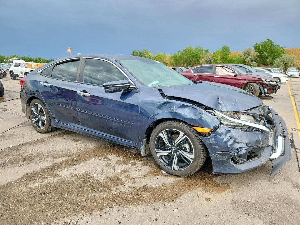 2018 HONDA CIVIC TOURING 4