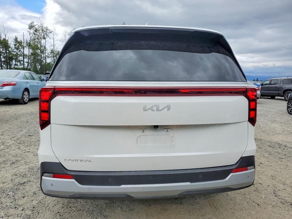 2026 KIA CARNIVAL LXS 6