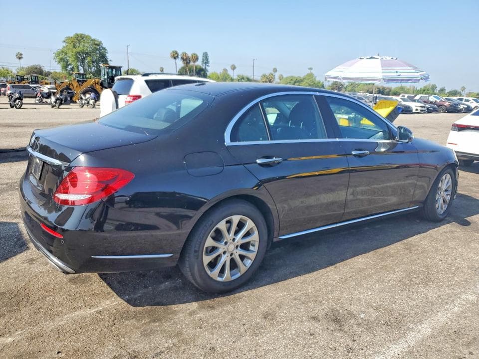 2017 MERCEDES-BENZ E 300 3