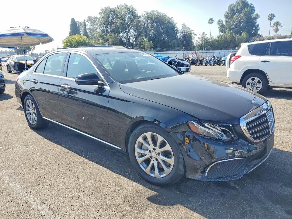 2017 MERCEDES-BENZ E 300 4