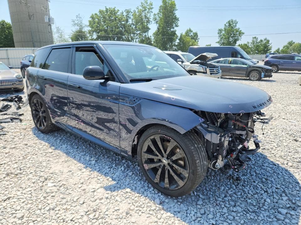 2025 LAND ROVER RANGE ROVER SPORT DYNAMIC SE 4