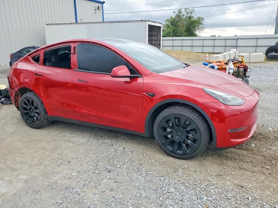 2023 TESLA MODEL Y 4