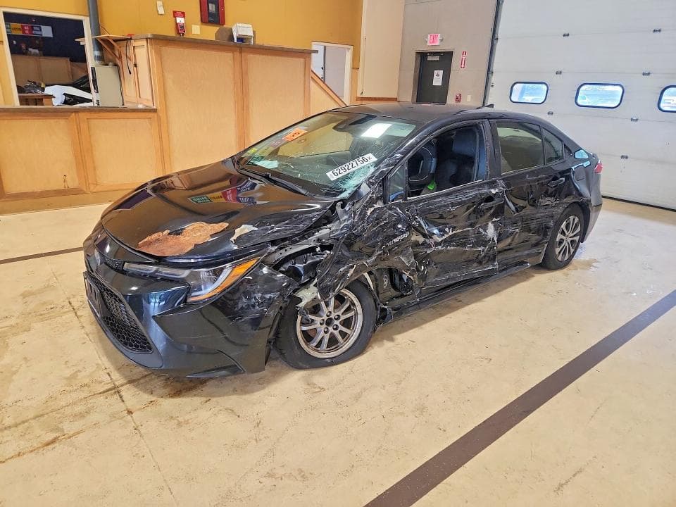 2021 TOYOTA COROLLA LE - 1