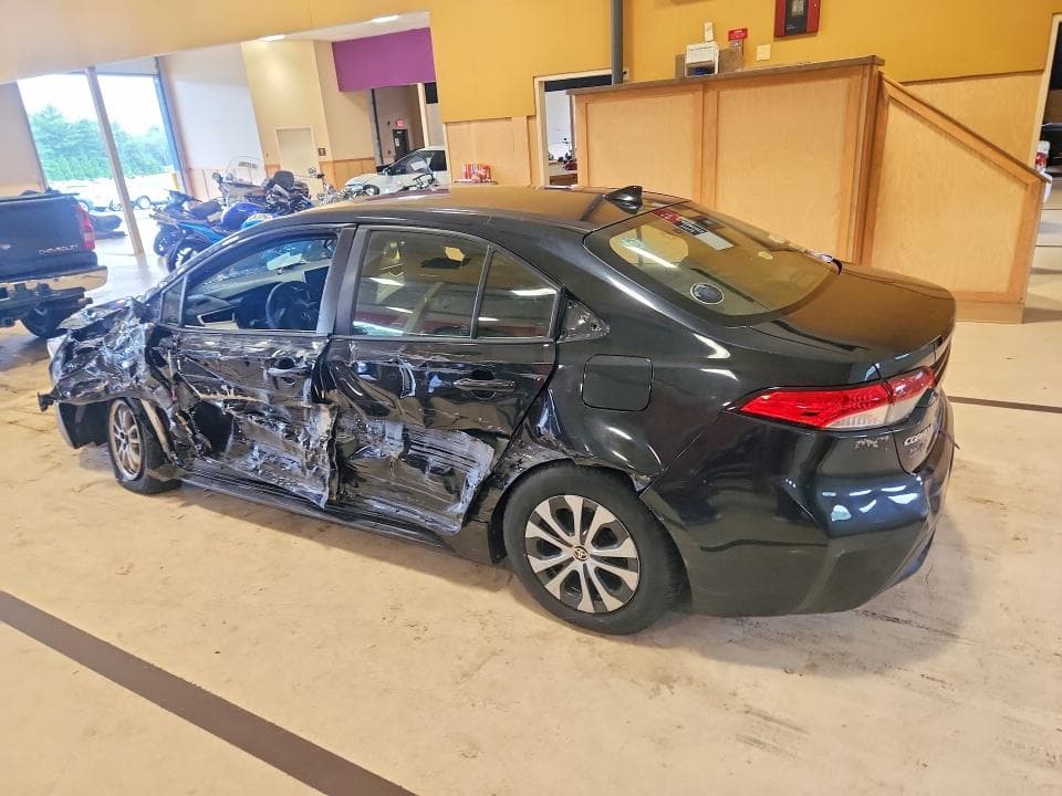 2021 TOYOTA COROLLA LE 2