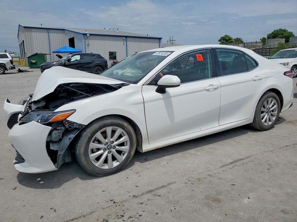 2020 TOYOTA CAMRY LE - 1