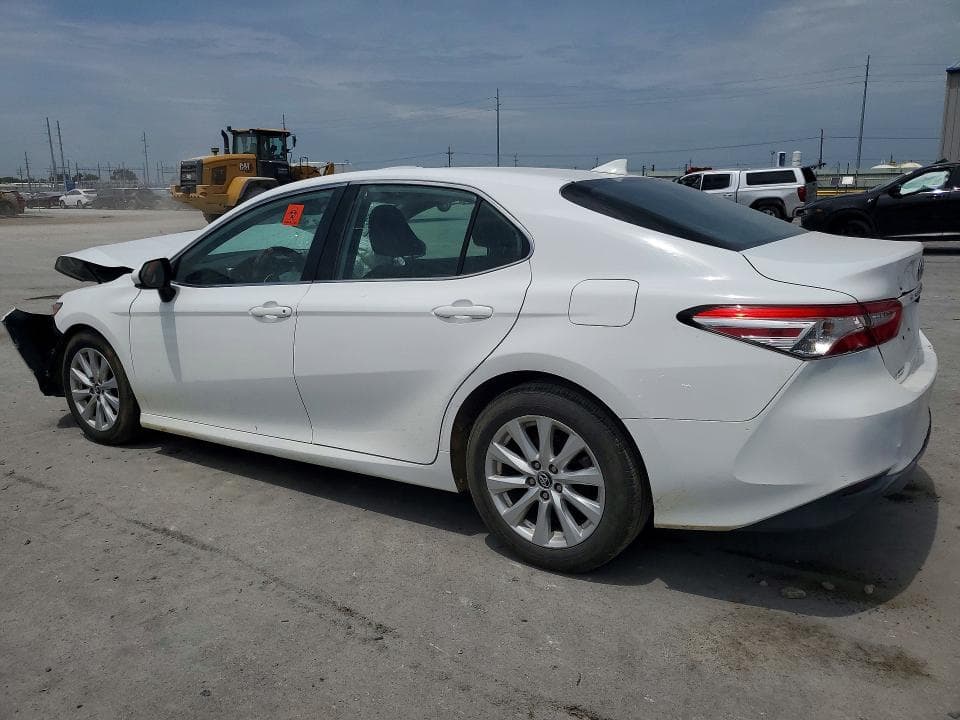 2020 TOYOTA CAMRY LE 2