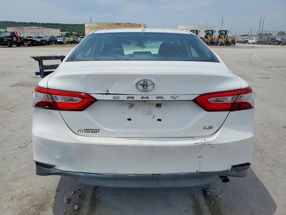 2020 TOYOTA CAMRY LE 6
