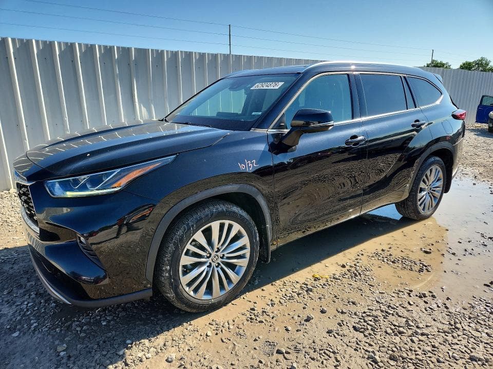 2022 TOYOTA HIGHLANDER PLATINUM - 1