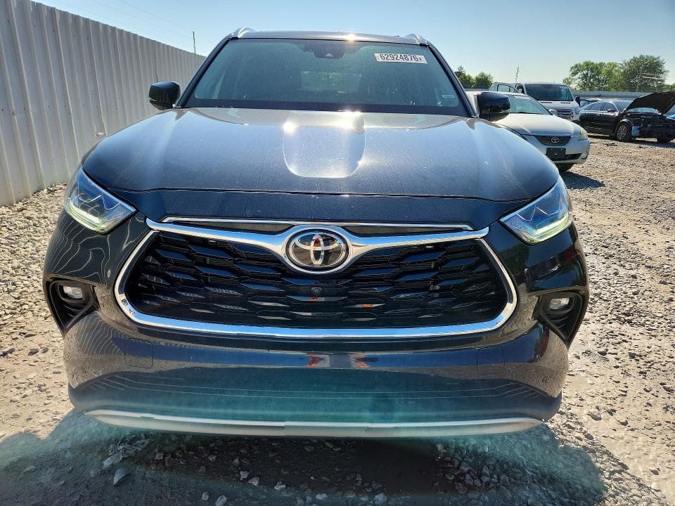2022 TOYOTA HIGHLANDER PLATINUM 5