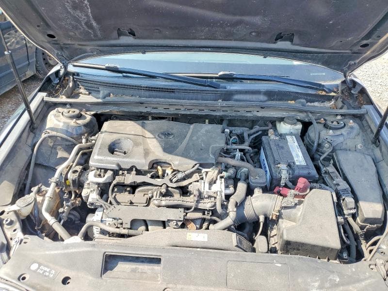2018 TOYOTA CAMRY LE 11