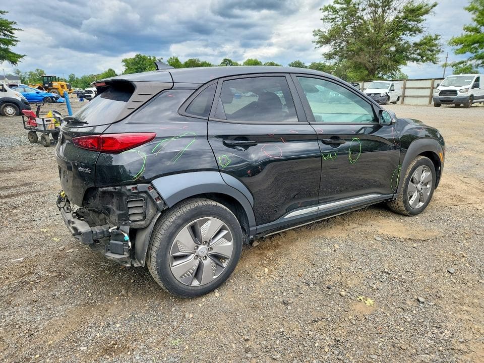 2021 HYUNDAI KONA SEL 3