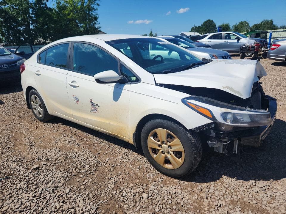 2017 KIA FORTE LX 4