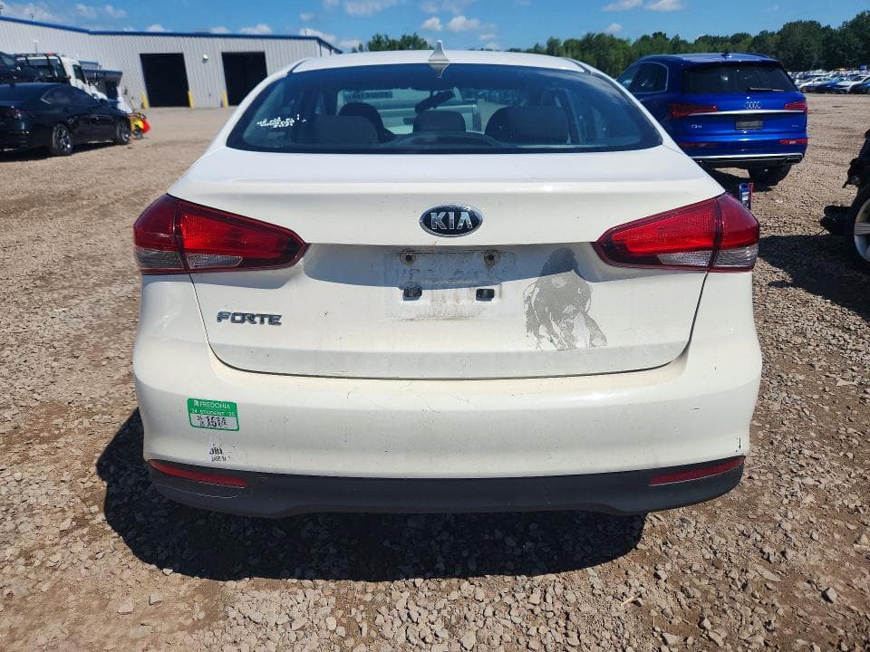 2017 KIA FORTE LX 6
