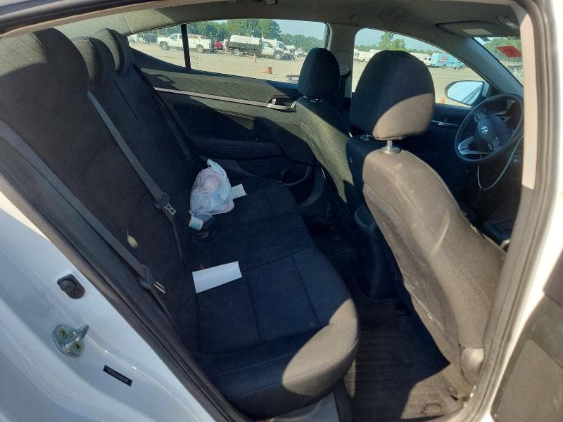 2020 HYUNDAI ELANTRA SEL 10