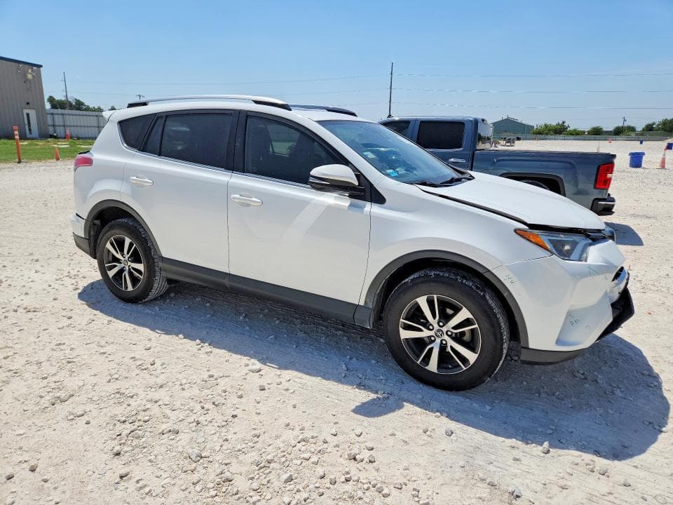 2018 TOYOTA RAV4 XLE 4