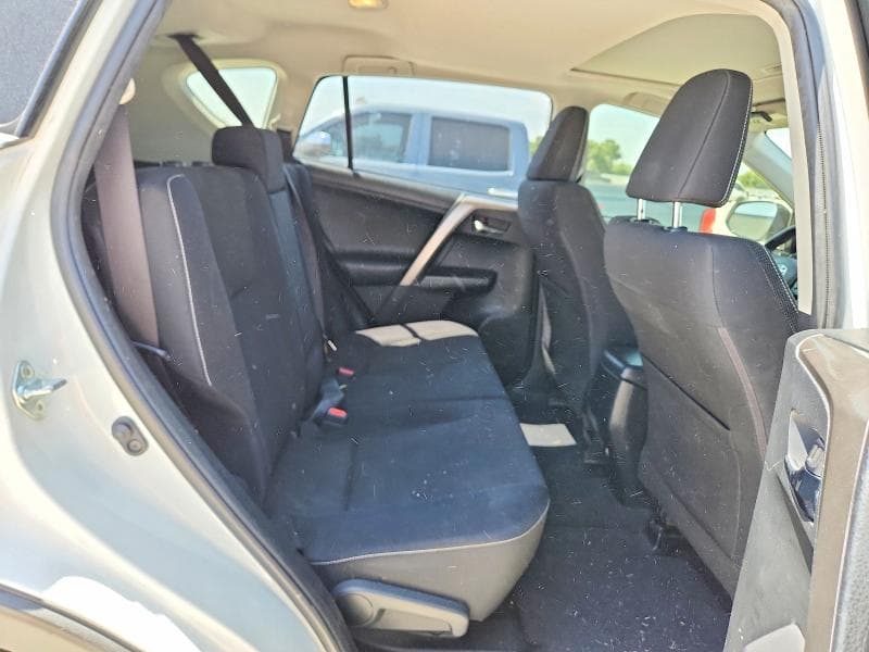 2018 TOYOTA RAV4 XLE 10