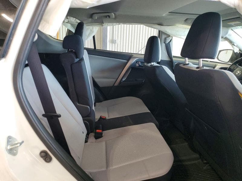 2018 TOYOTA RAV4 XLE 11