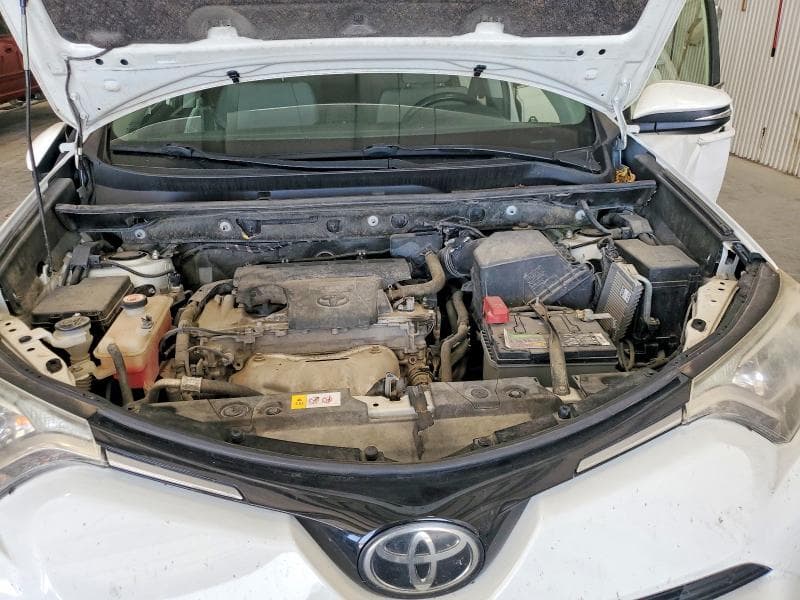 2018 TOYOTA RAV4 XLE 12