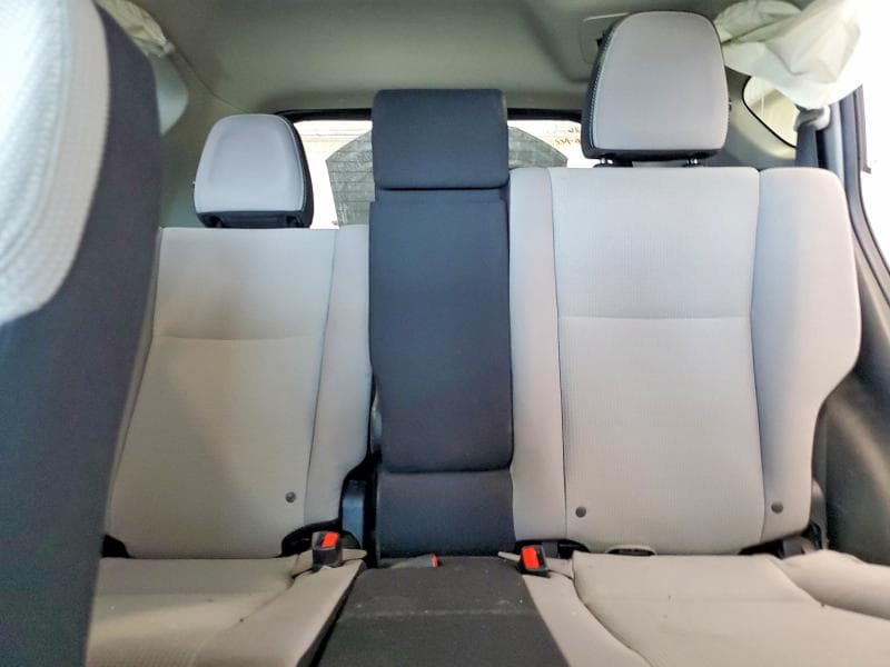 2018 TOYOTA RAV4 XLE 10
