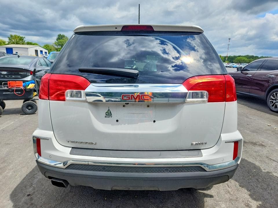 2017 GMC TERRAIN SLT 6