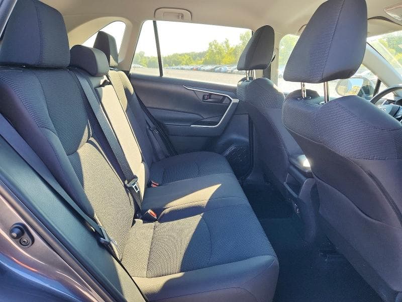 2019 TOYOTA RAV4 LE 11