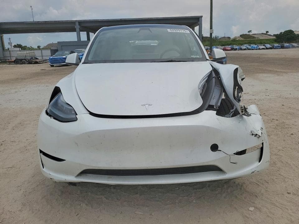 2023 TESLA MODEL Y 5