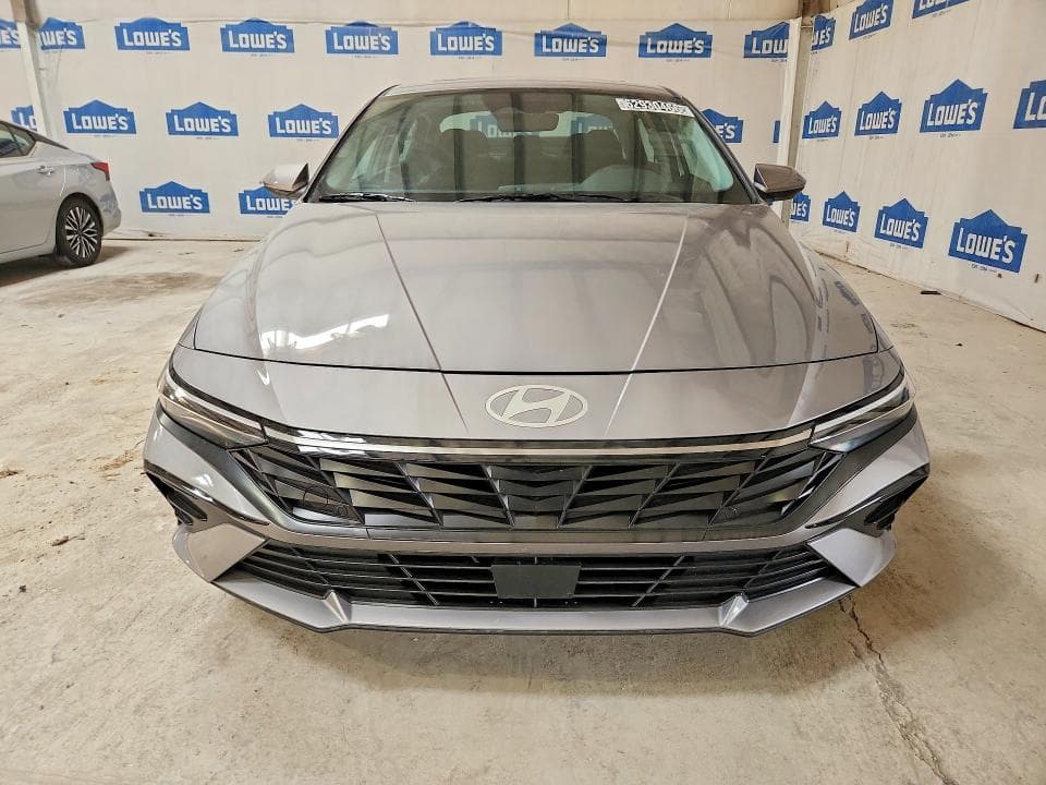 2025 HYUNDAI ELANTRA SEL 5