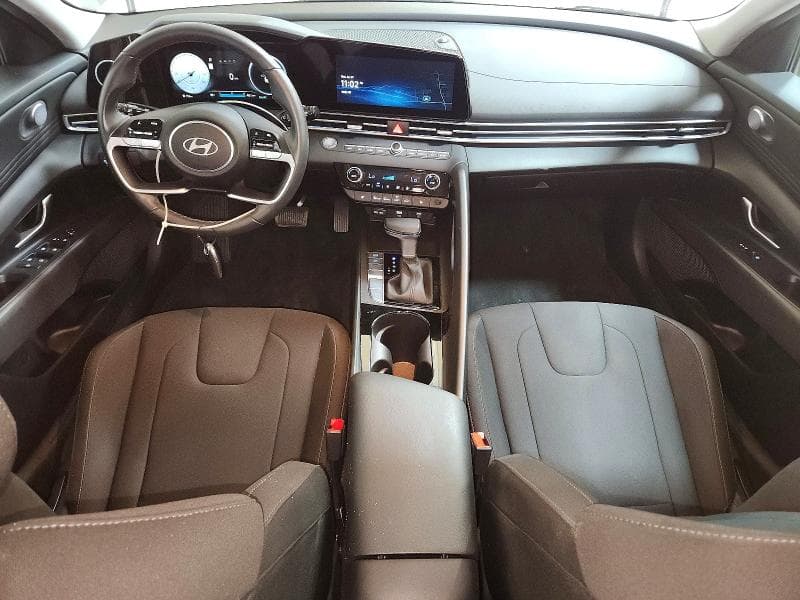 2025 HYUNDAI ELANTRA SEL 8