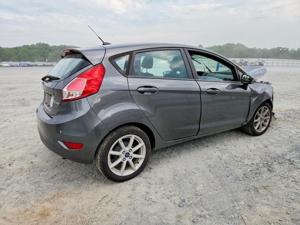2018 FORD FIESTA SE 3