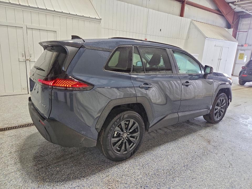 2026 TOYOTA RAV4 XLE PREMIUM 3