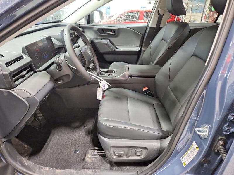 2026 TOYOTA RAV4 XLE PREMIUM 7