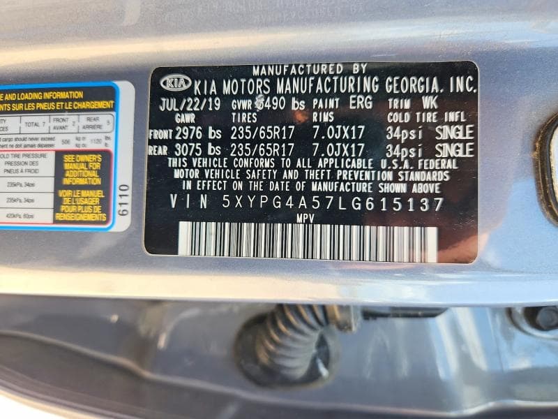 2020 KIA SORENTO S 13