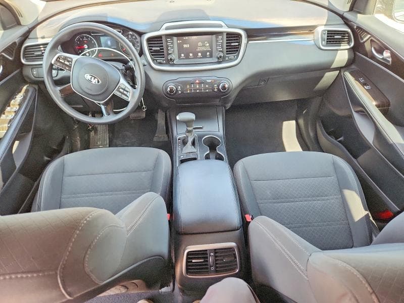 2020 KIA SORENTO S 8