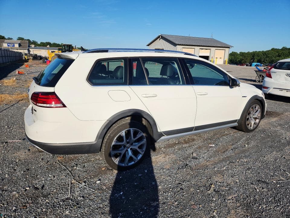 2019 VOLKSWAGEN GOLF ALLTRACK S 3