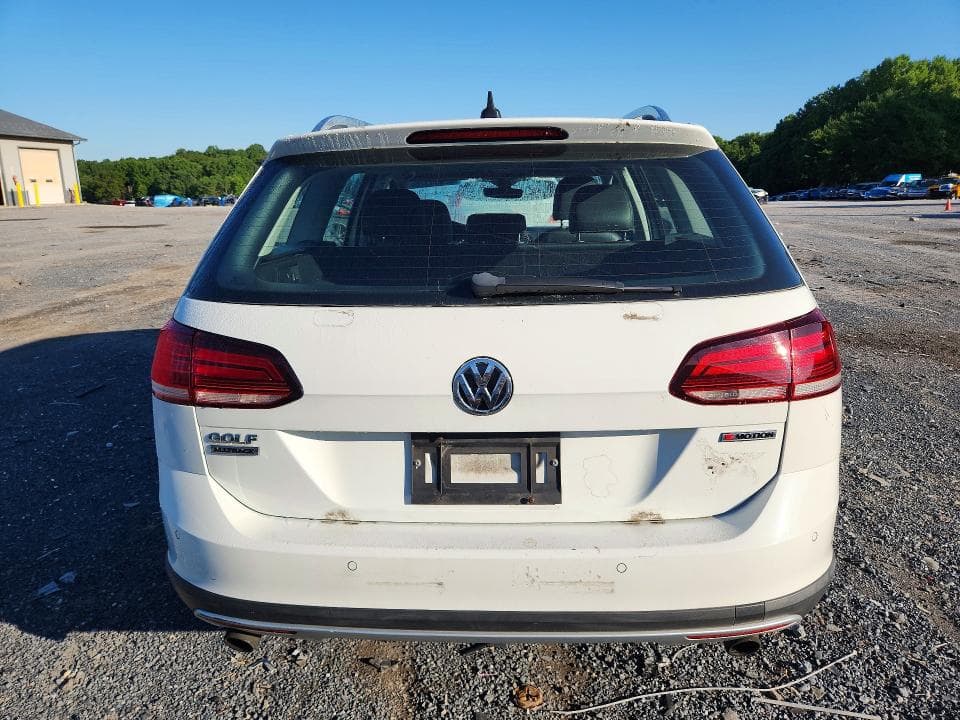 2019 VOLKSWAGEN GOLF ALLTRACK S 6