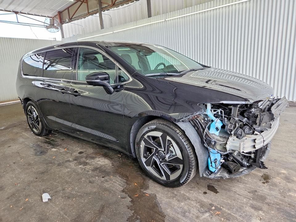 2027 CHRYSLER PACIFICA LIMITED LIMITED 5