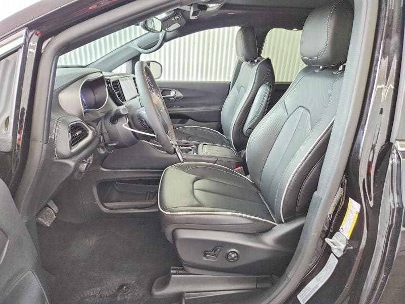 2027 CHRYSLER PACIFICA LIMITED LIMITED 8