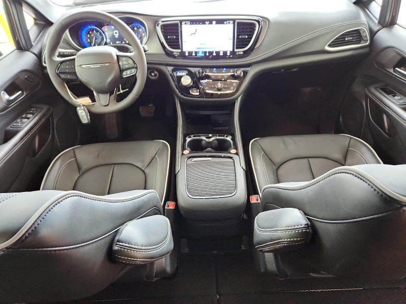 2027 CHRYSLER PACIFICA LIMITED LIMITED 9