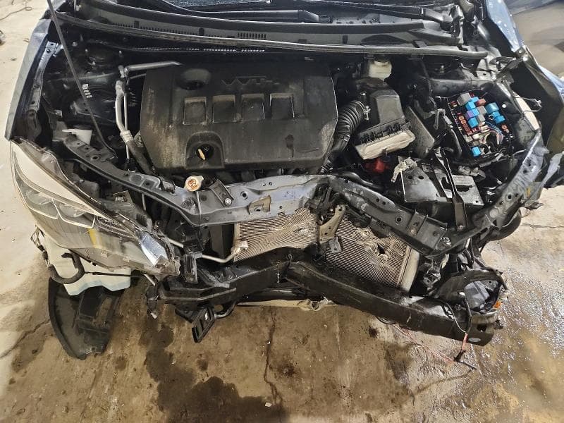 2019 TOYOTA COROLLA SE 11