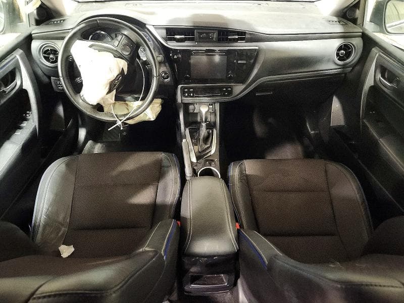 2019 TOYOTA COROLLA SE 8