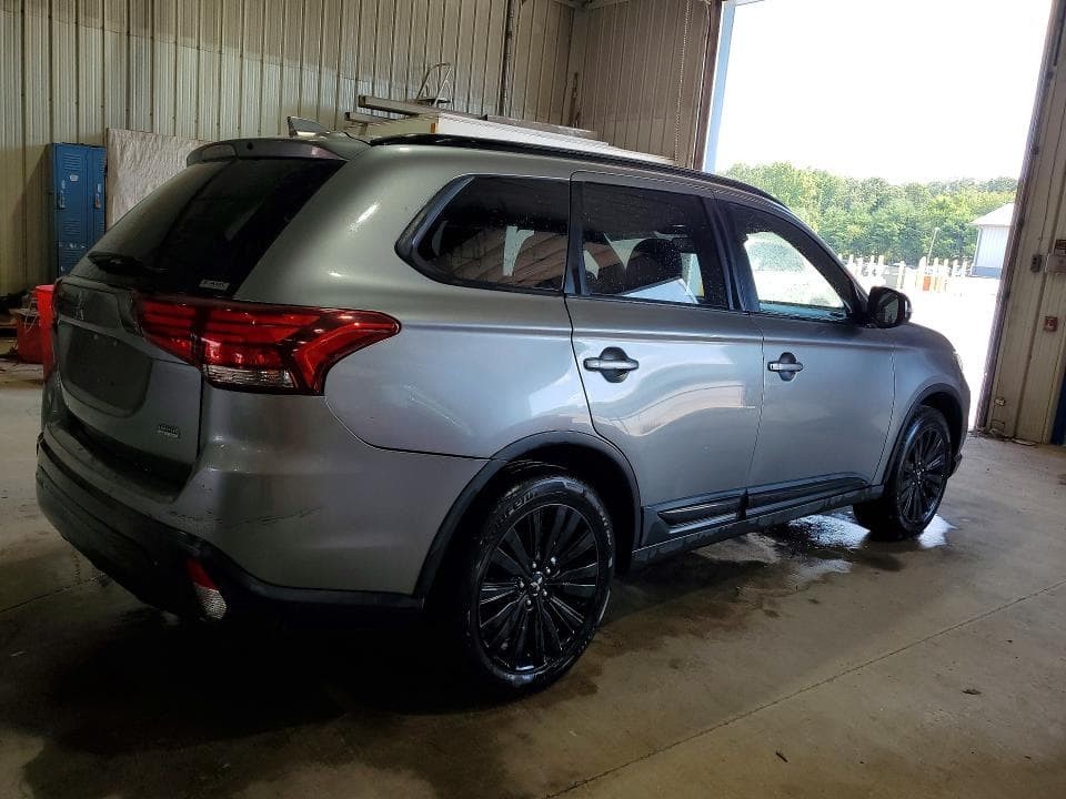 2020 MITSUBISHI OUTLANDER SE 3