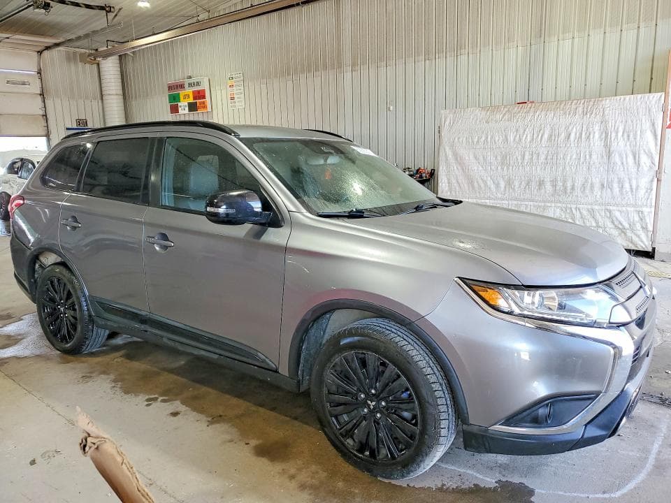 2020 MITSUBISHI OUTLANDER SE 4