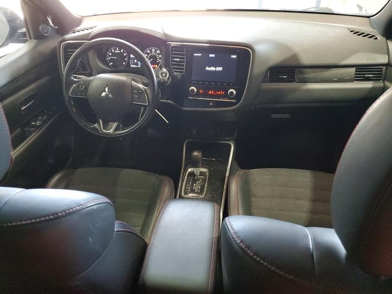 2020 MITSUBISHI OUTLANDER SE 8