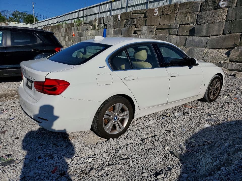 2017 BMW 330E 3