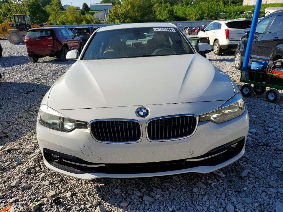 2017 BMW 330E 5