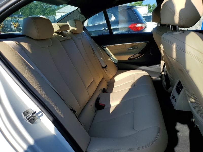 2017 BMW 330E 10