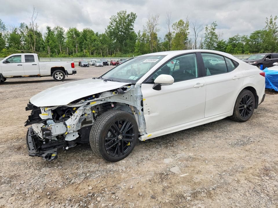 2025 TOYOTA CAMRY SE - 1
