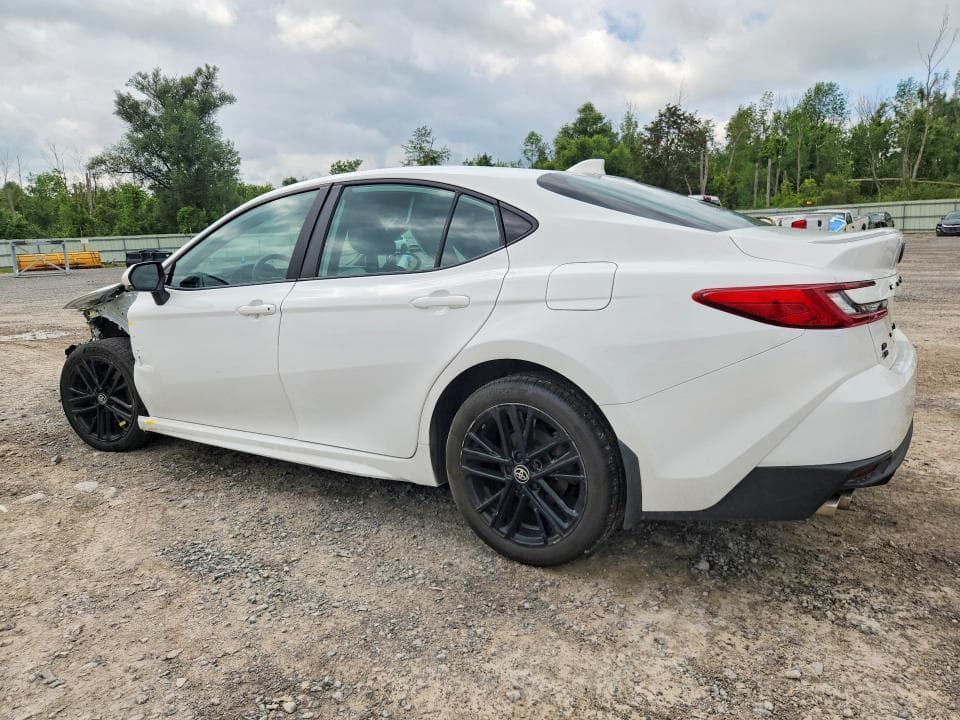 2025 TOYOTA CAMRY SE 2