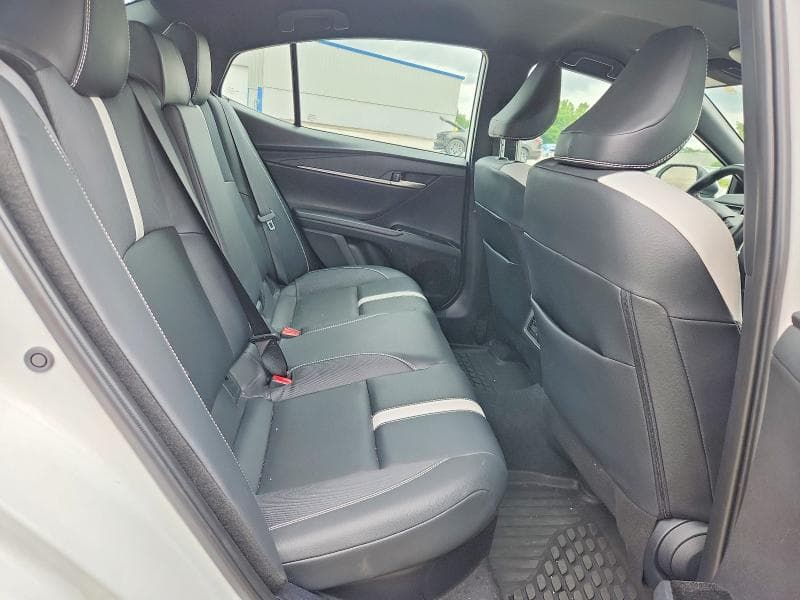 2025 TOYOTA CAMRY SE 10