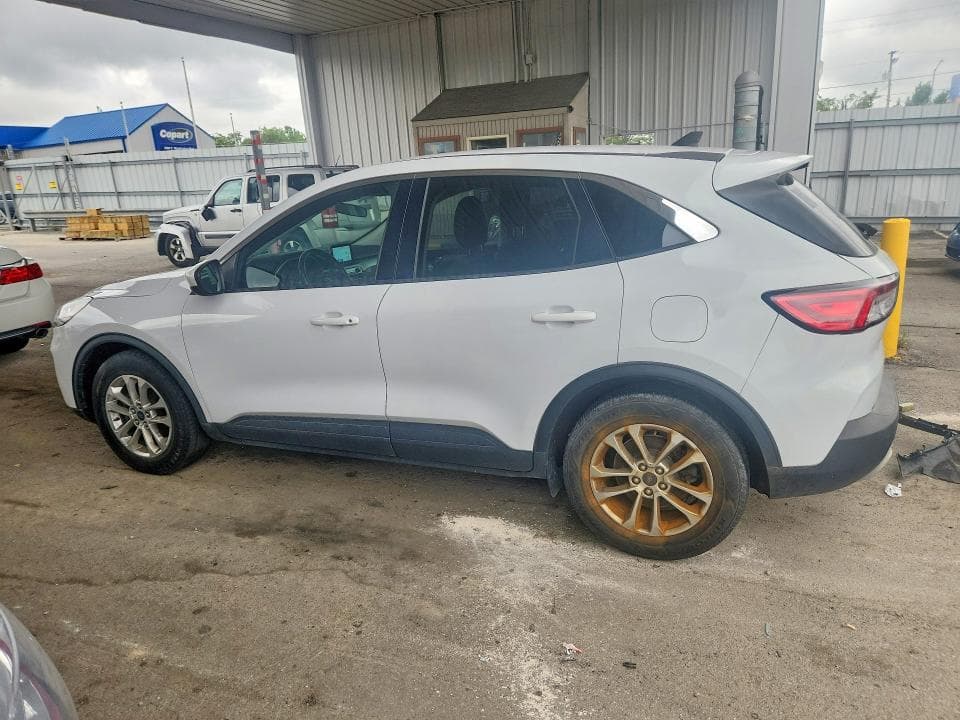 2021 FORD ESCAPE SE 2